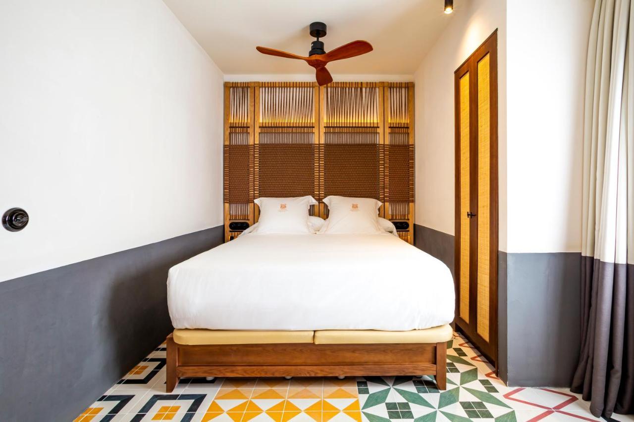Hotel La Torre Del Canonigo - Small Luxury Hotels Ибица Экстерьер фото